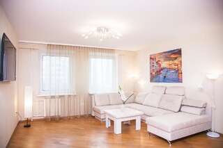 Апартаменты VGOSTI apartment COMFORT Минск Апартаменты с видом на озеро-11