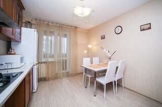 Апартаменты VGOSTI apartment COMFORT Минск Апартаменты с видом на озеро-14