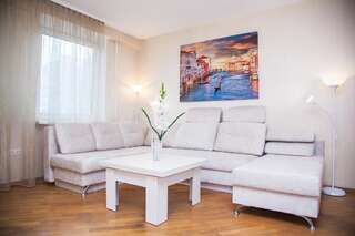 Апартаменты VGOSTI apartment COMFORT Минск Апартаменты с видом на озеро-34